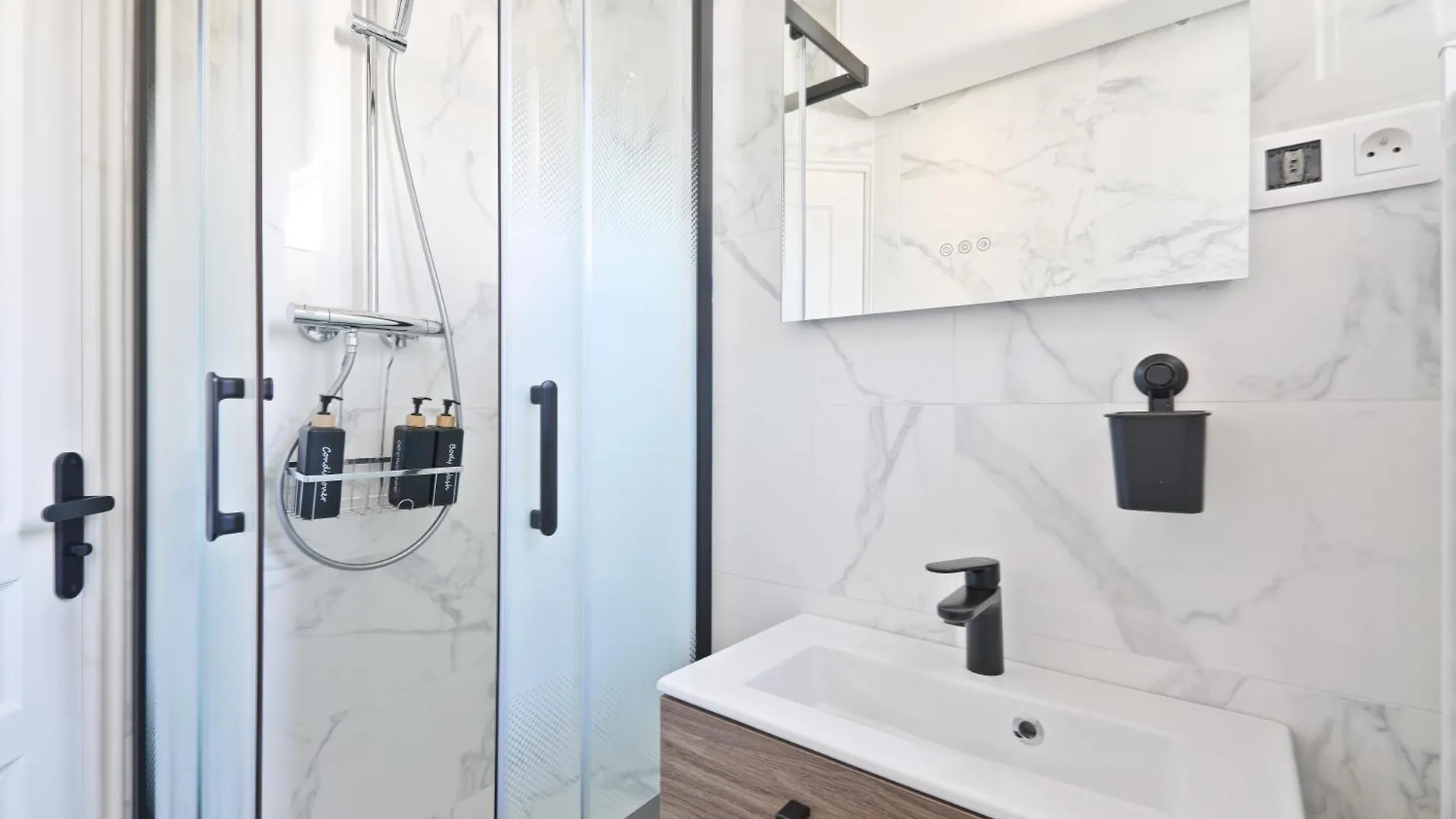Apartment Studio Calme En Plein Paris